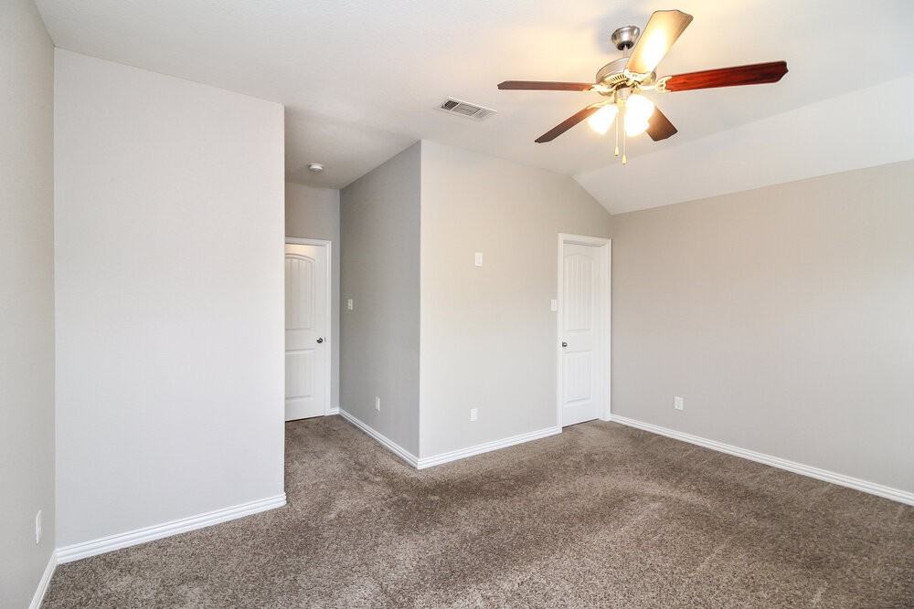 1505 Sunburst Dr - Photo 7 of 15