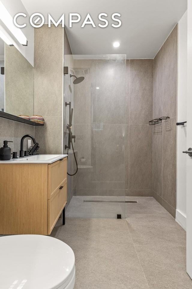 323 Lenox Rd #2C - Photo 7 of 16