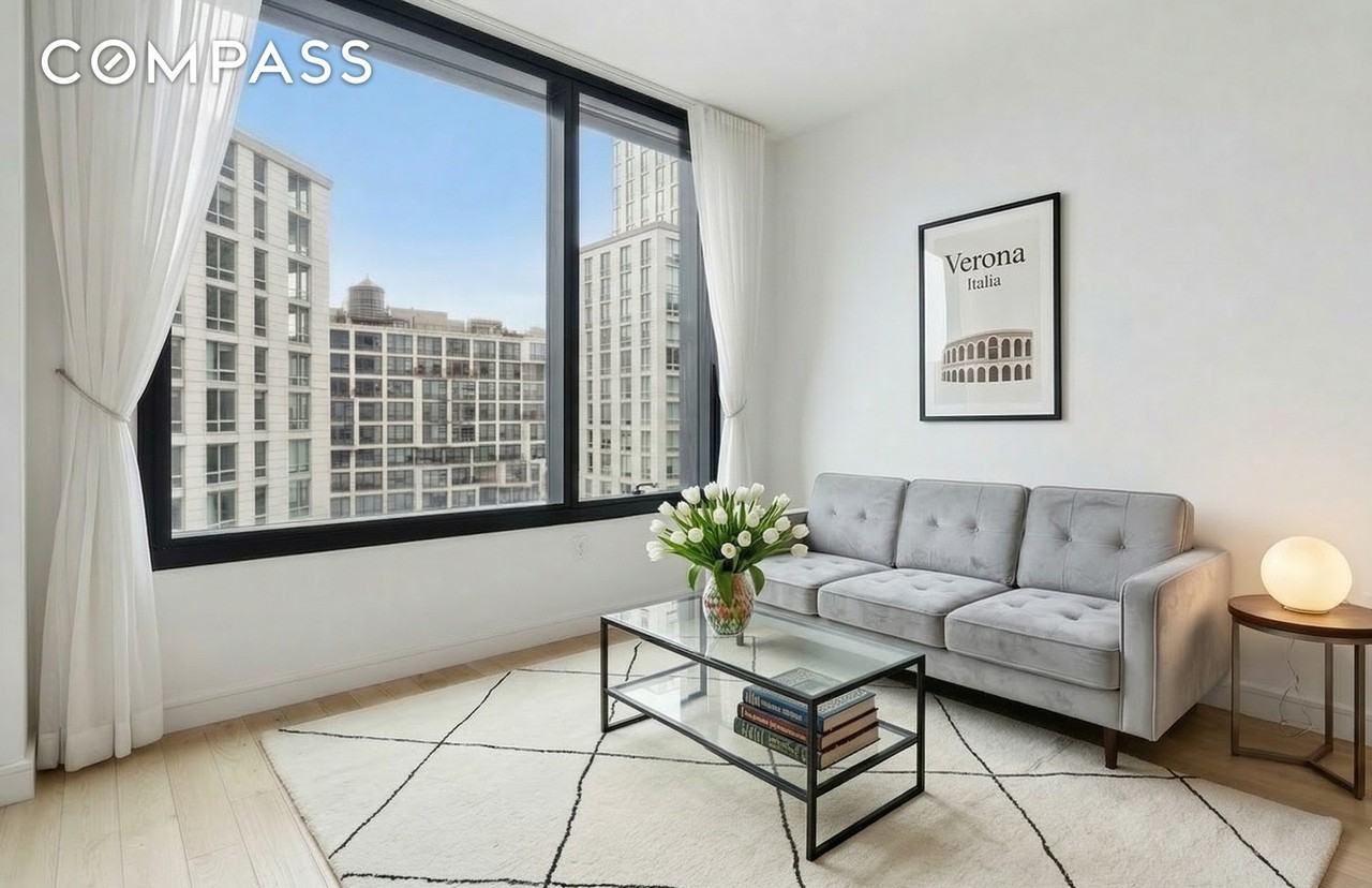 4530 Pearson St #6F - Photo 2 of 18