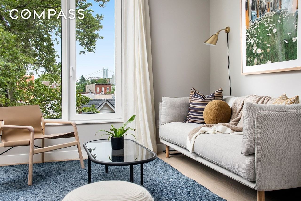 3077 Vernon Blvd #229E - Photo 2 of 9