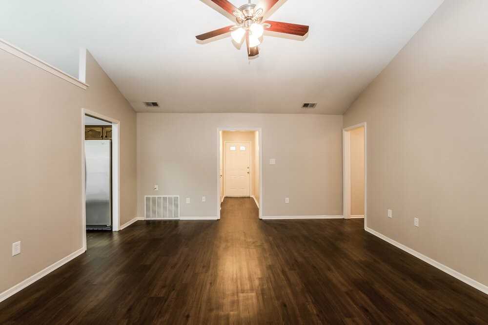 10340 Palmer Cv - Photo 2 of 17