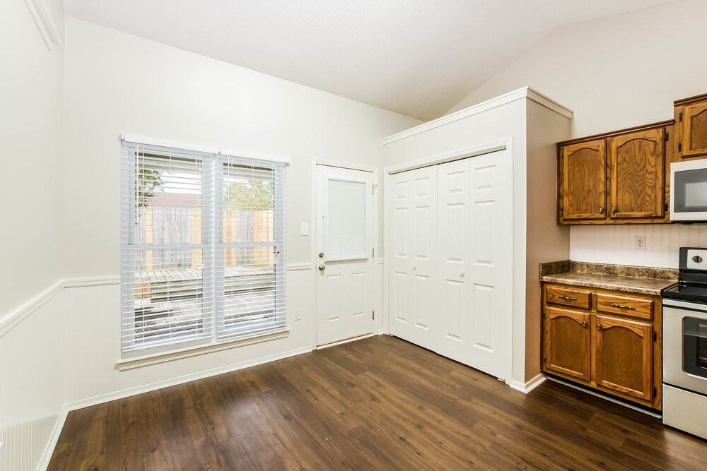 10340 Palmer Cv - Photo 6 of 17