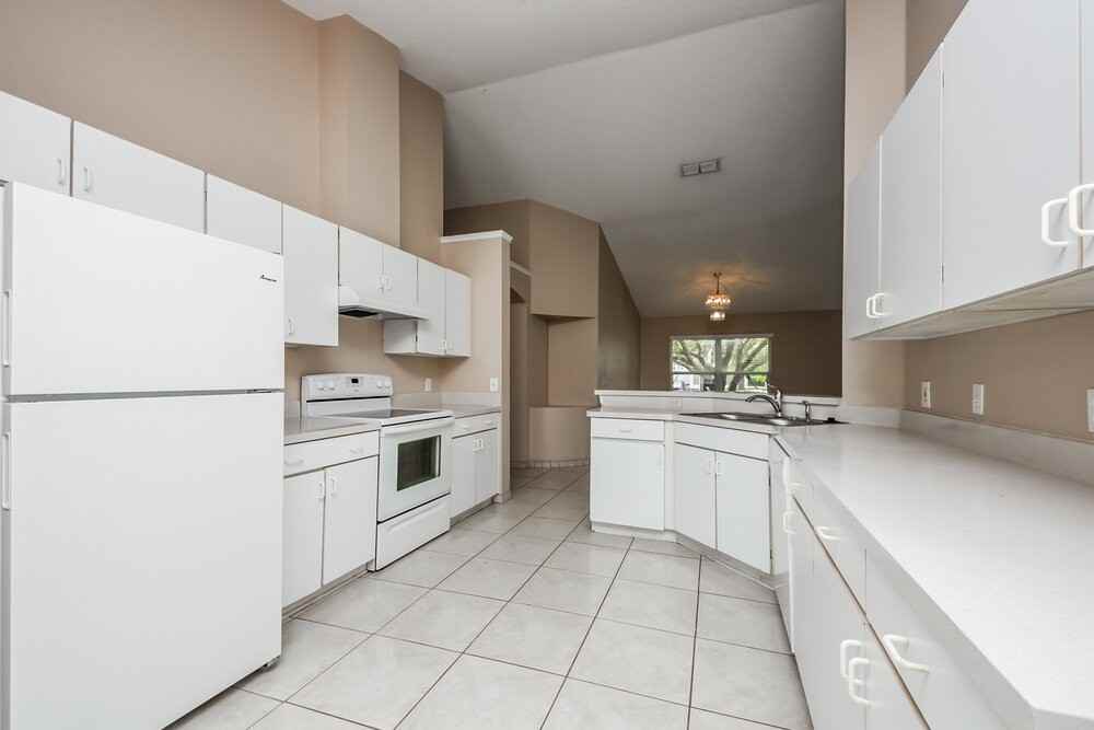 3237 Harpers Ferry Ct - Photo 7 of 16