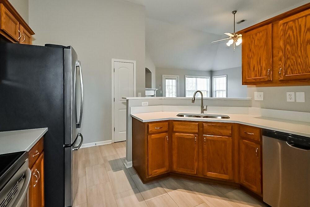 7870 Nandina Cv - Photo 6 of 16