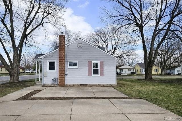 7451 Cavell St - Photo 4 of 9