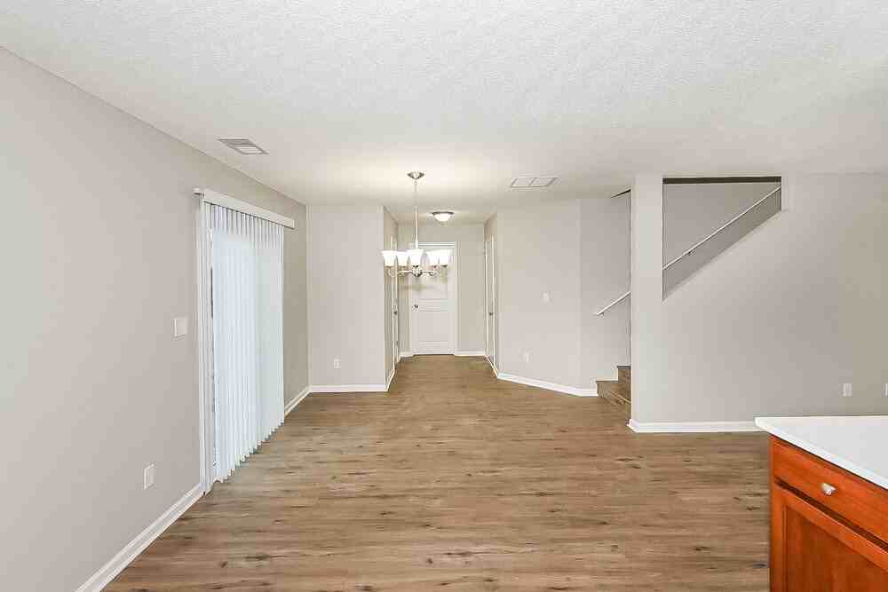 4422 Oakden Cv - Photo 6 of 17