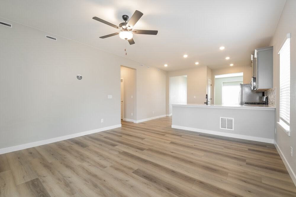 9496 Yampa Ct - Photo 4 of 16