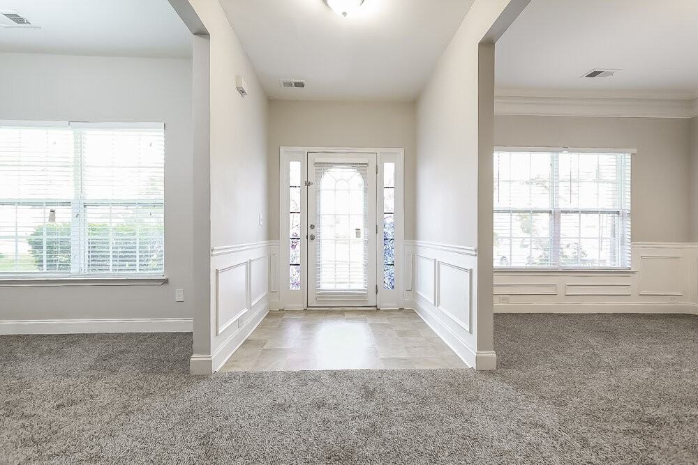 1895 Logan Ridge Cir - Photo 4 of 17