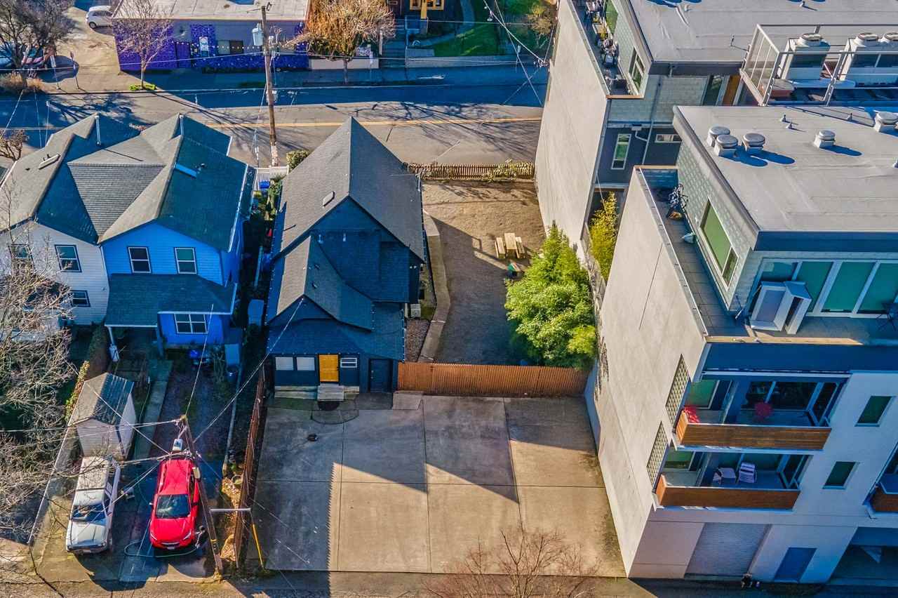 4124 N Mississippi Ave #1 - Photo 2 of 24