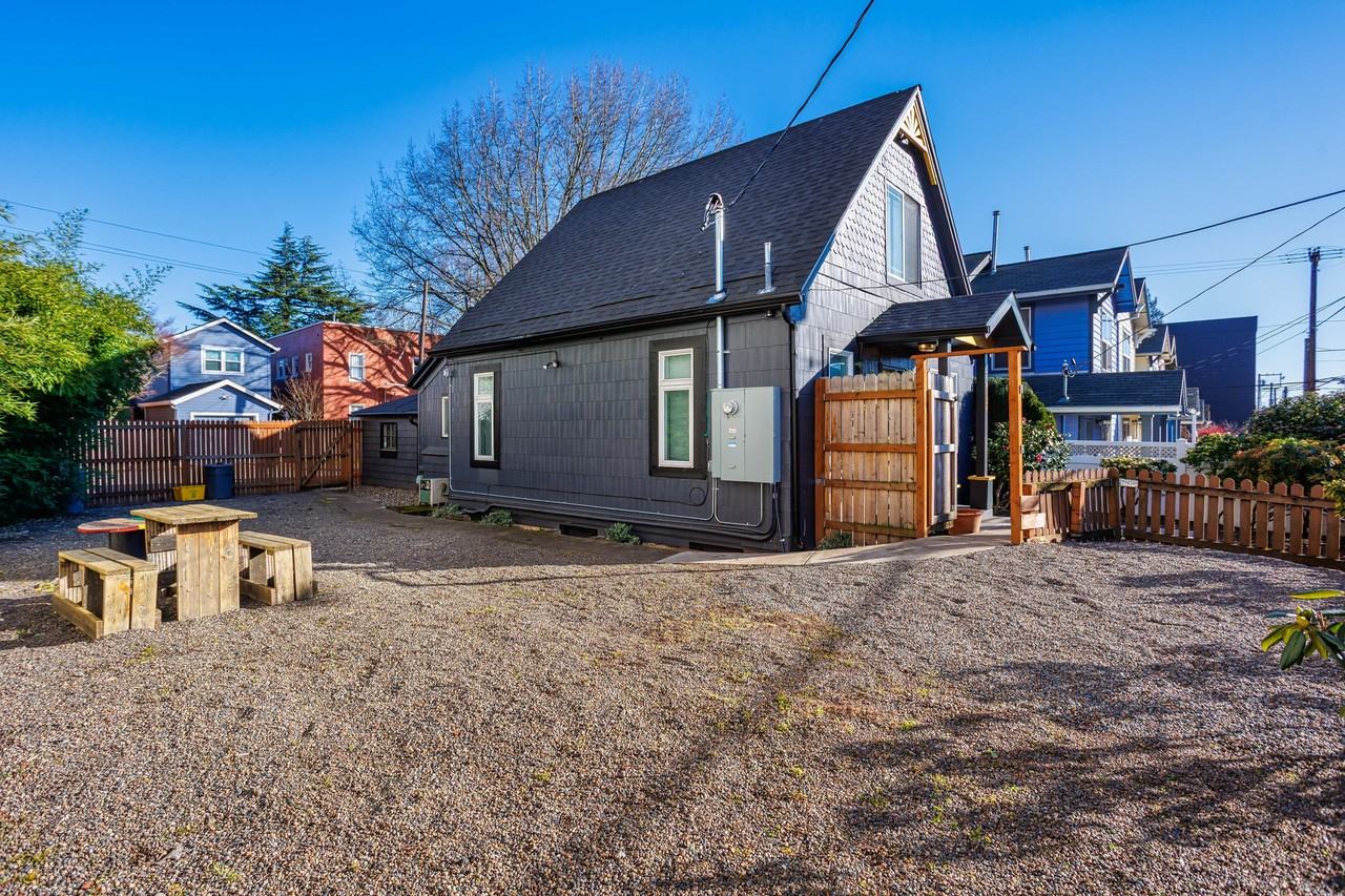 4124 N Mississippi Ave #1 - Photo 5 of 24