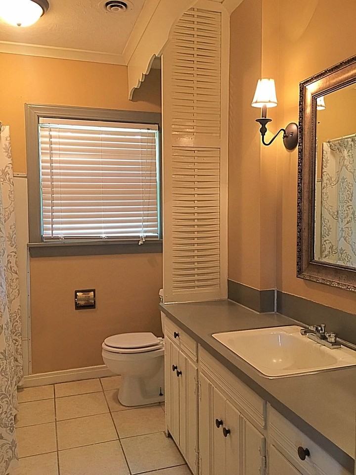 144 Maywood Dr - Photo 2 of 8