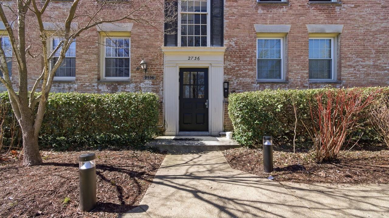 2736 Ordway St Nw - Photo 2 of 17