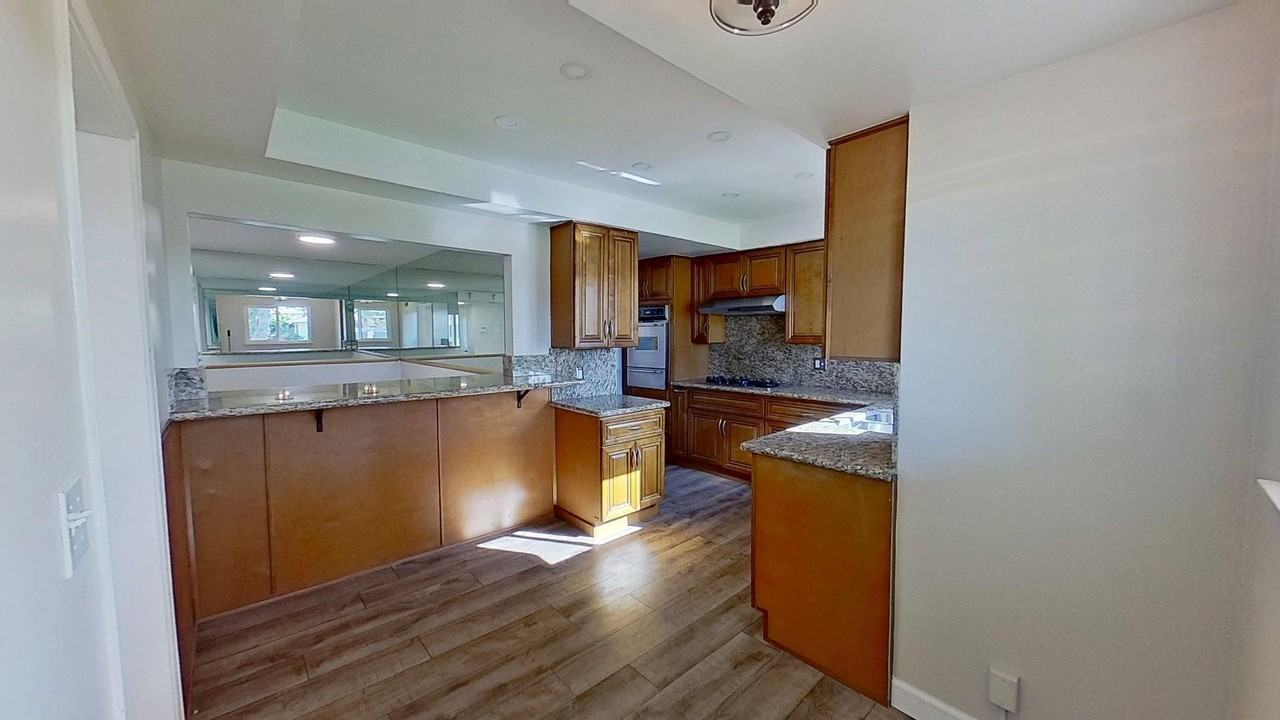 1100 S Jefferson Ave - Photo 7 of 25