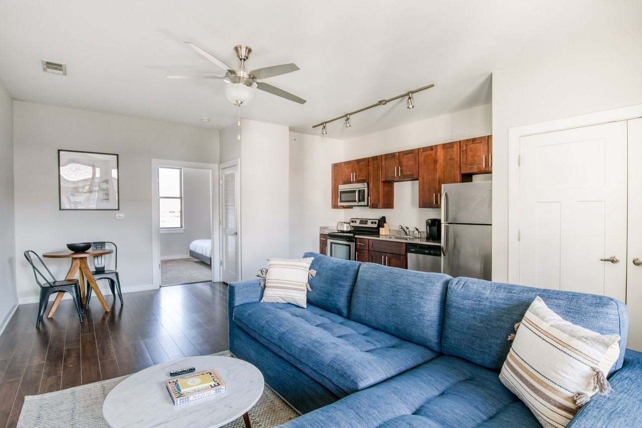 1016 18th Ave S #1014429P - Photo 5 of 21