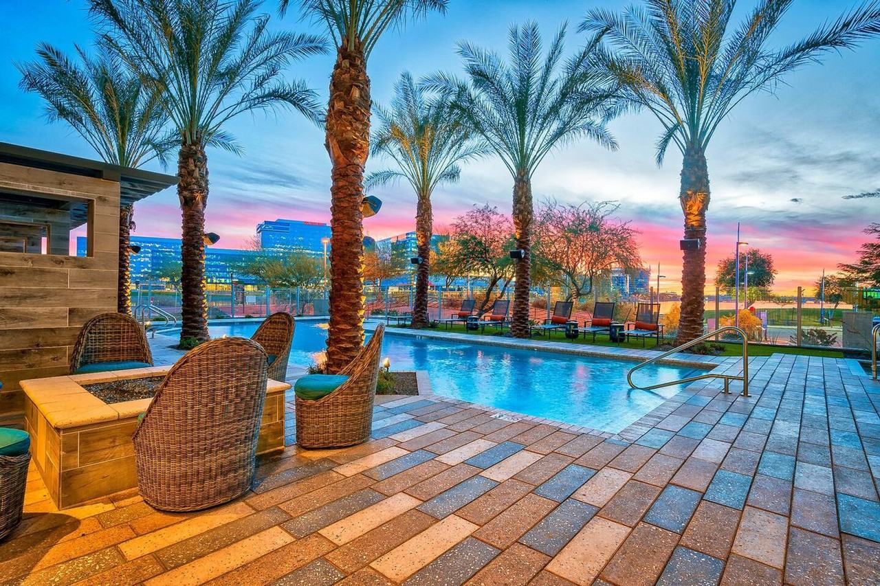 555 N College Ave #1014342P - Photo 3 of 22