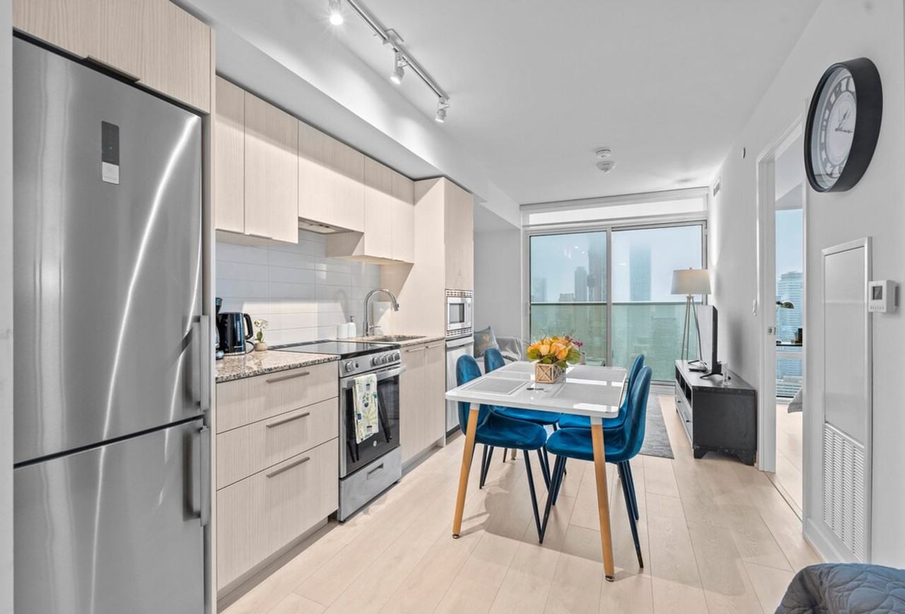 501 Yonge St #1345834P - Photo 4 of 13