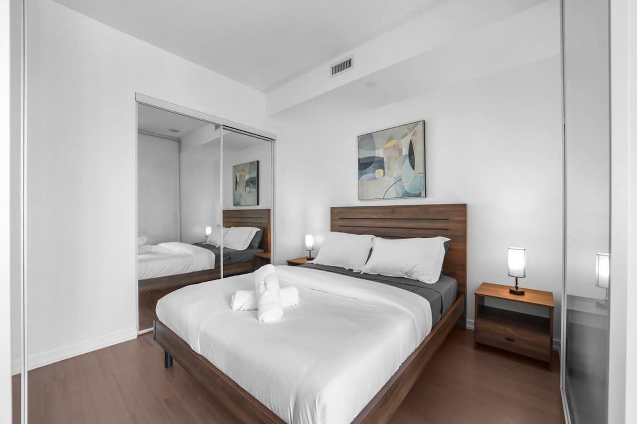 101 Peter St #1388895P - Photo 2 of 24