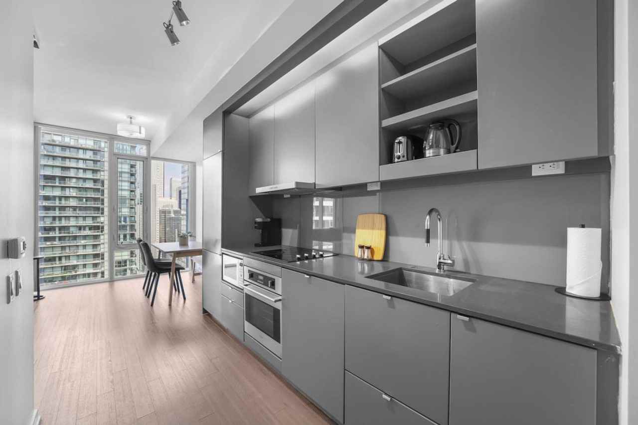 101 Peter St #1388895P - Photo 3 of 24