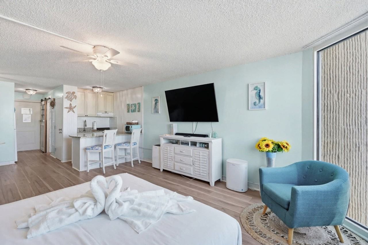 8817 S Thomas Dr #1429757P - Photo 6 of 50