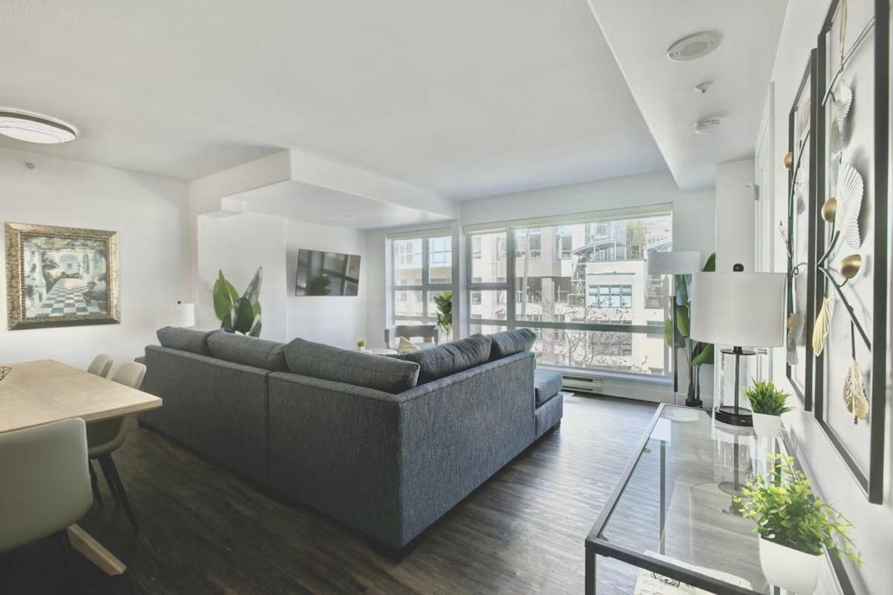 910 Beach Ave #1473076P - Photo 2 of 14