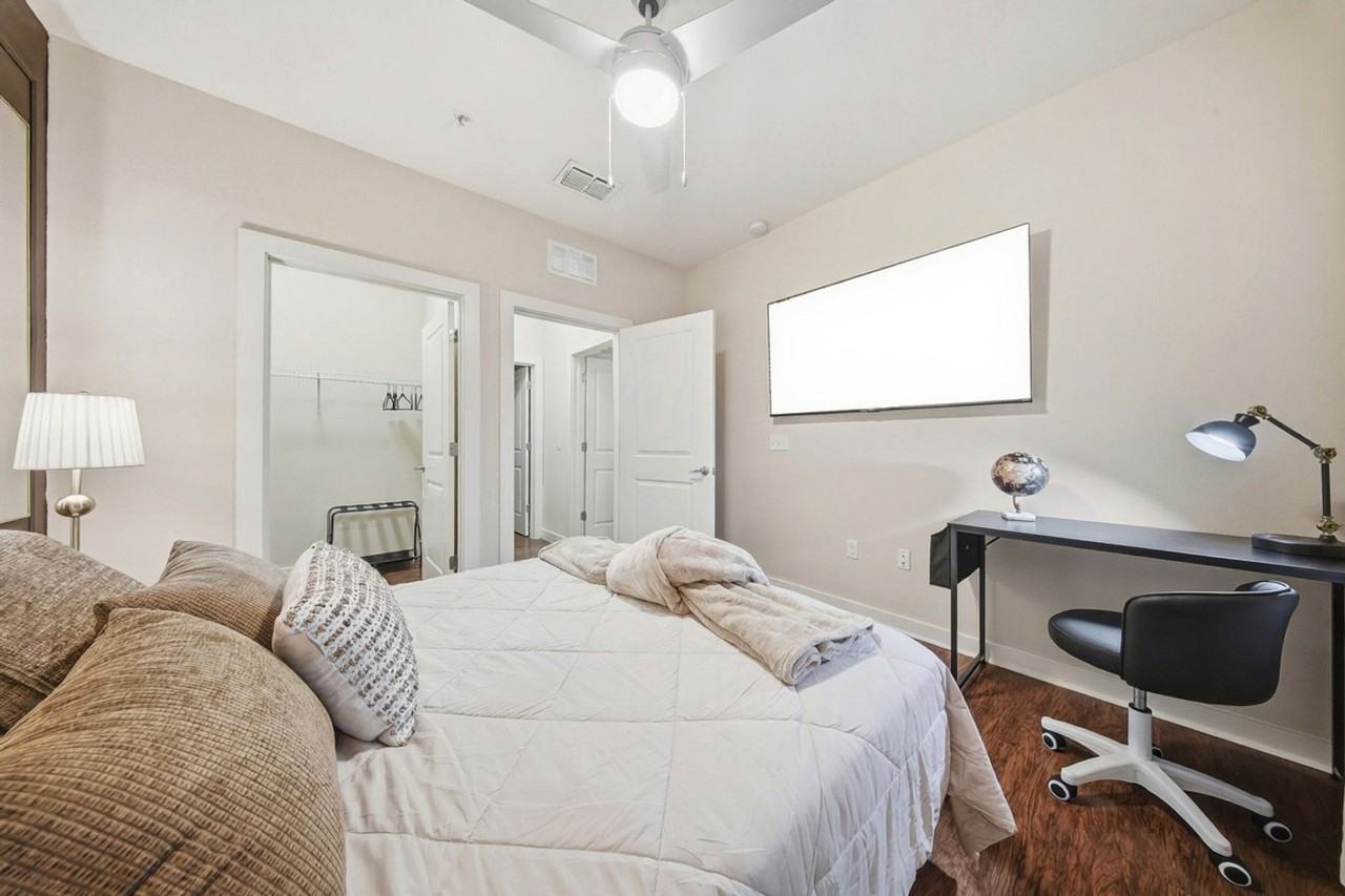 1700 W Cleveland St #1475275P - Photo 3 of 50