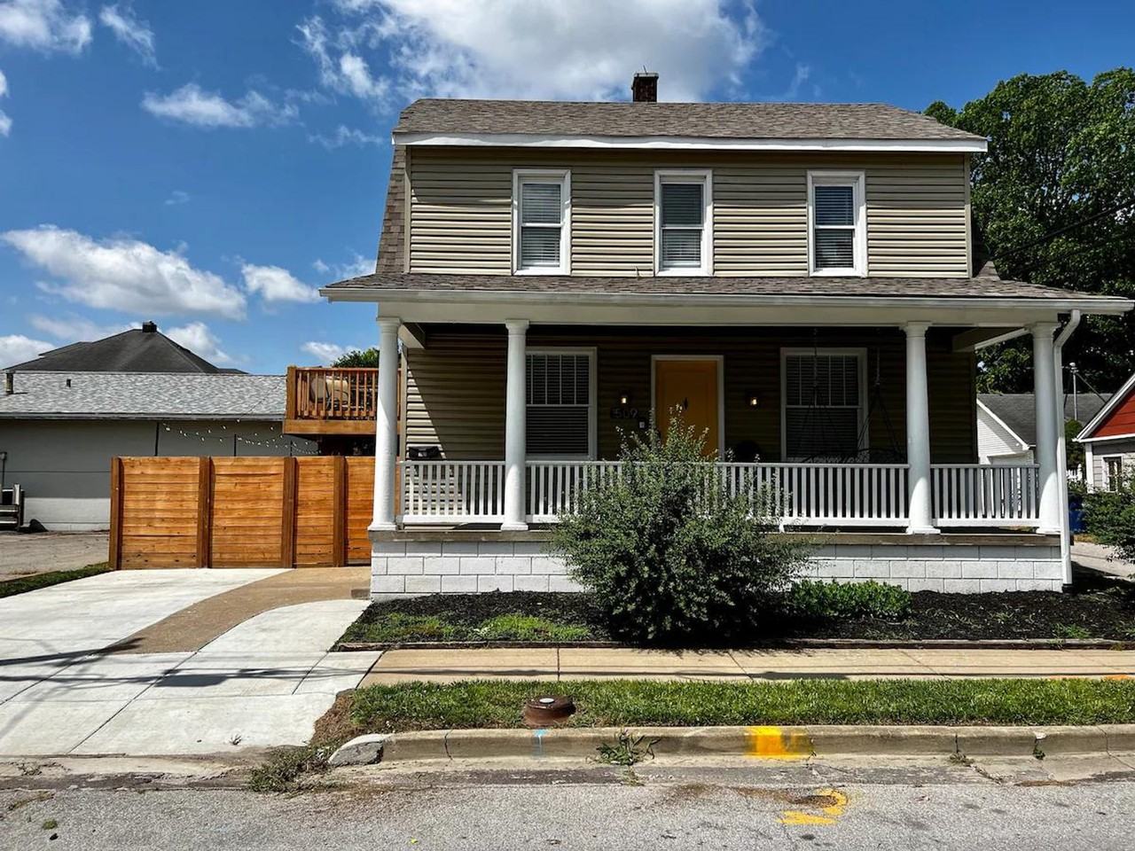 1509 W Clark St #1472869P - Photo 5 of 36