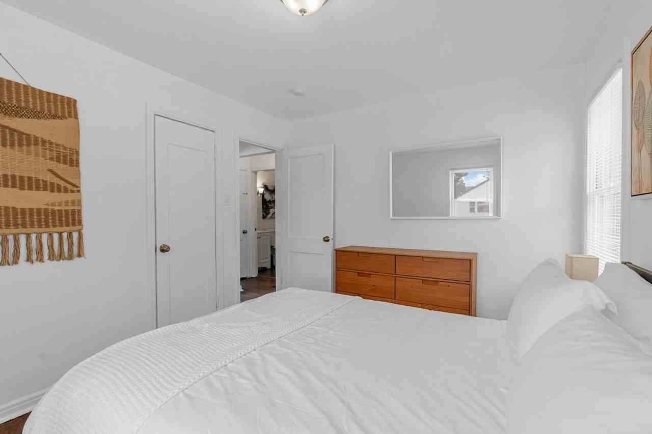 6563 Julian Ave #1472879P - Photo 6 of 26