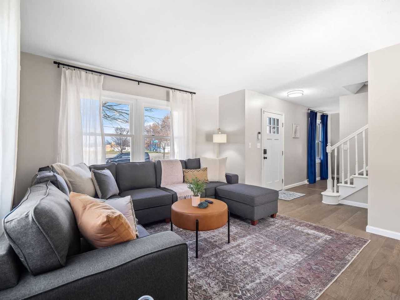 4861 Pineview Dr #1496121P - Photo 4 of 48