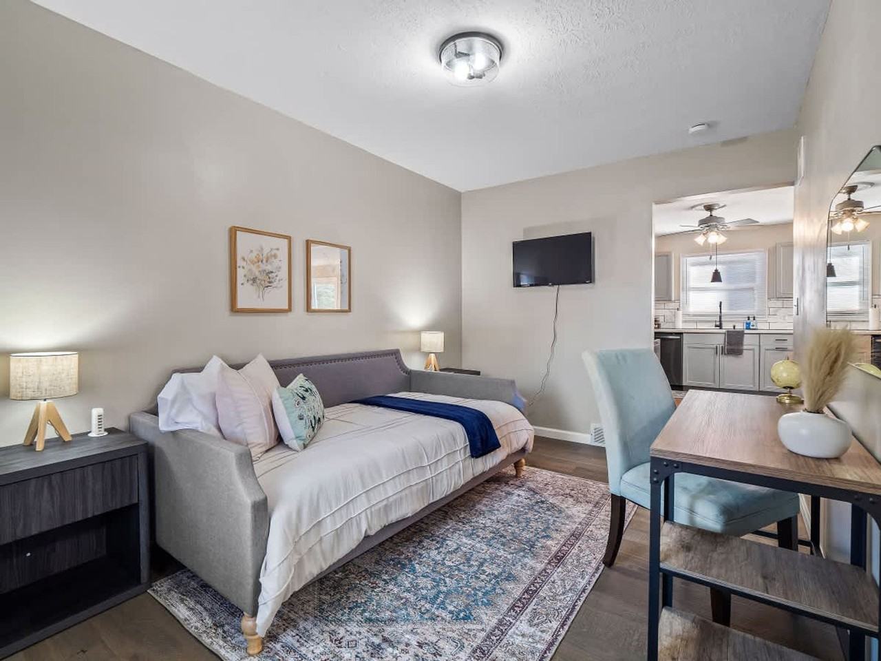 4861 Pineview Dr #1496121P - Photo 7 of 48