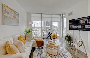 featured image of 1515 Bay Street Plaza