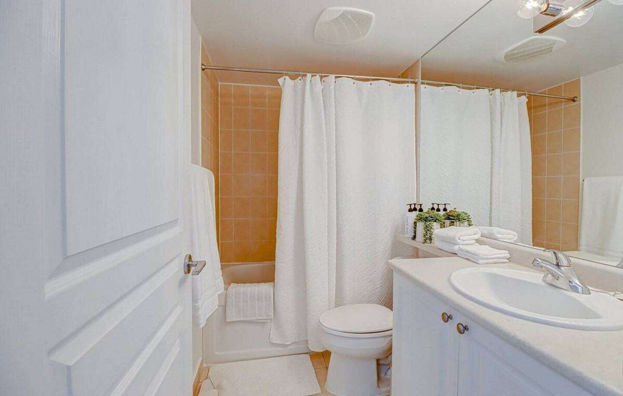 81 Bay St #1497885P - Photo 4 of 16