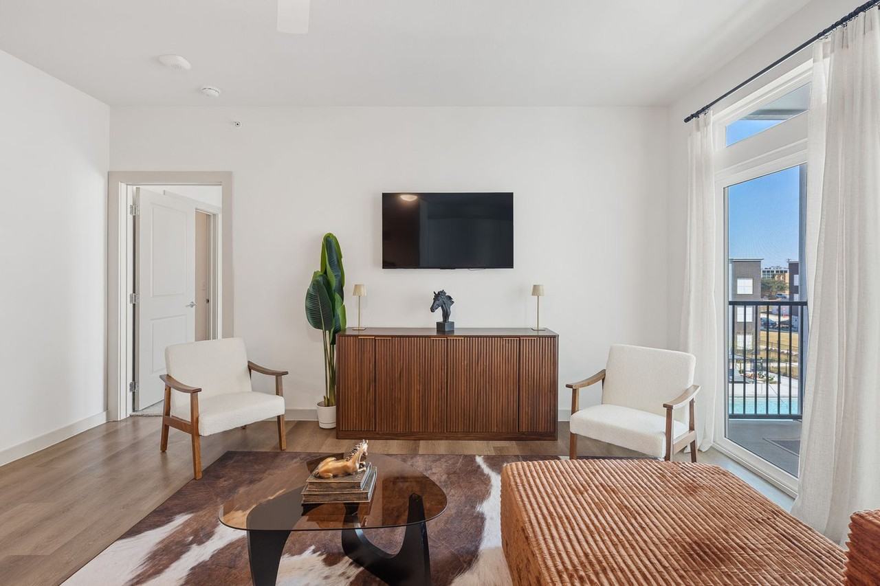 1301 Leah Ave #1499094P - Photo 7 of 50