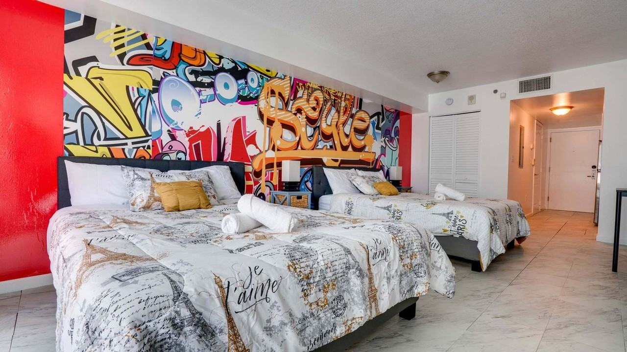 1 Nw 12th St #1492760P - Photo 4 of 19