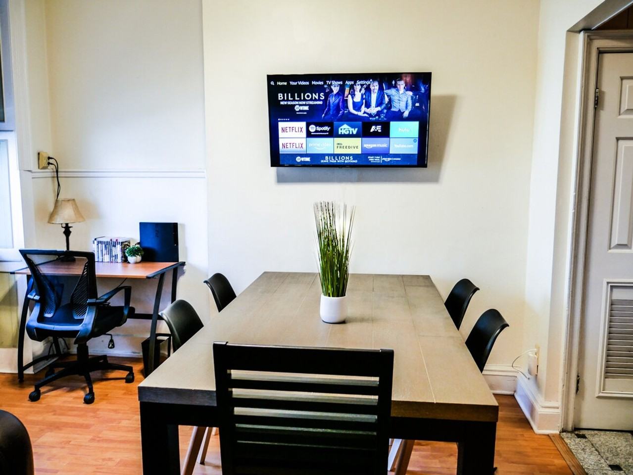 35 Madison Ave #1501078P - Photo 3 of 41