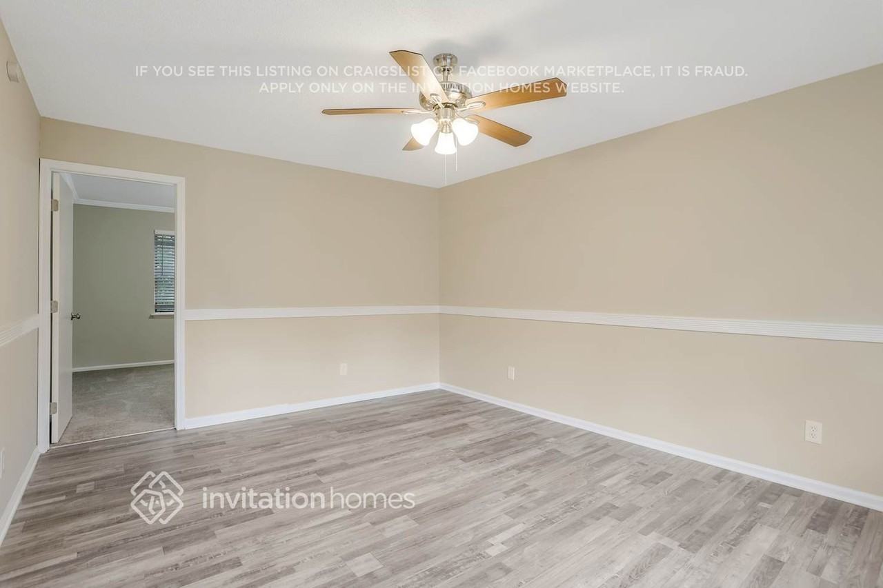 1006 Chapman Cir - Photo 4 of 30