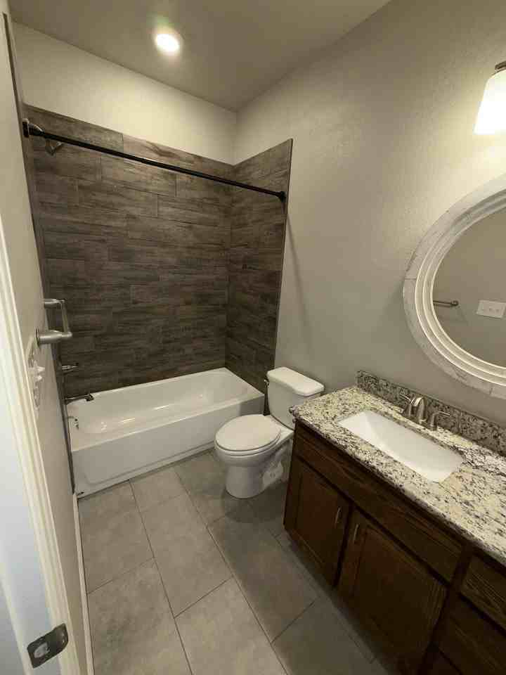 516 Wrigley Lane - Photo 5 of 14