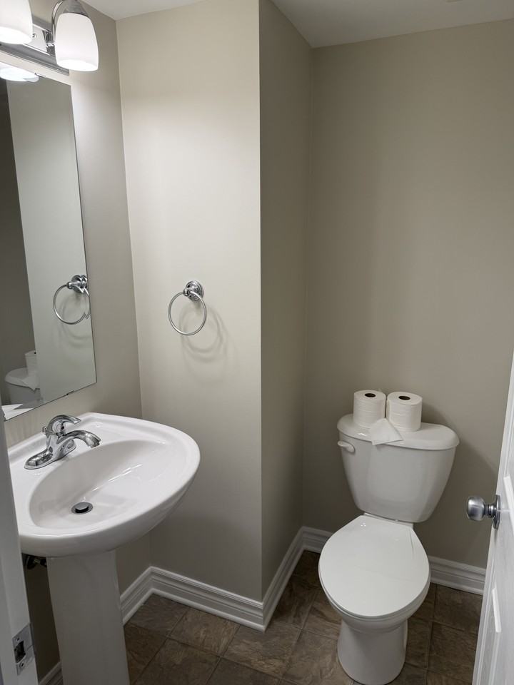 755 Lakeridge Drive - Photo 2 of 16