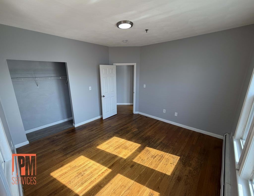 10 Joyce St - Photo 5 of 15