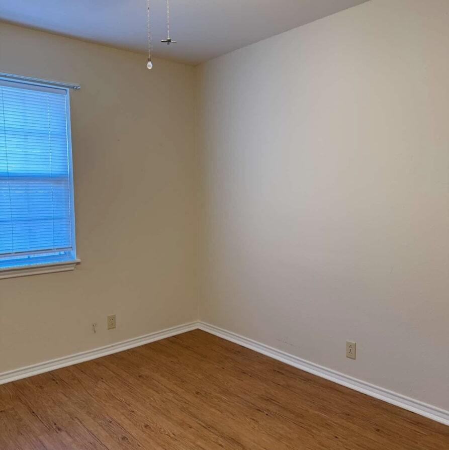 106 N Shaw St #106 - Photo 6 of 19