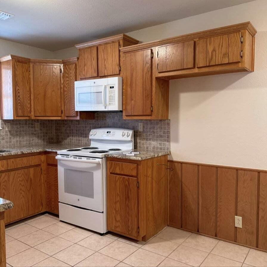 106 N Shaw St #106 - Photo 5 of 19