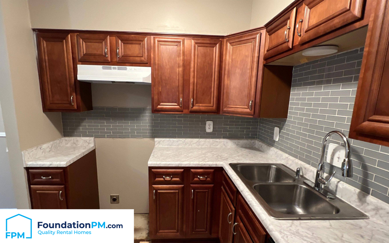 3822 High Bridge Ct #1 - Photo 3 of 12