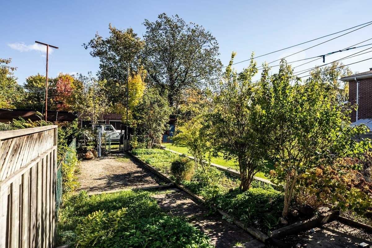 821 Gladstone Avenue - Photo 2 of 12