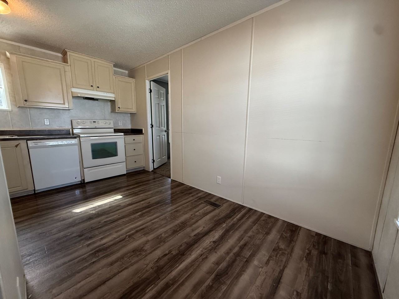 11924 Springbrook Ct #36 - Photo 7 of 25