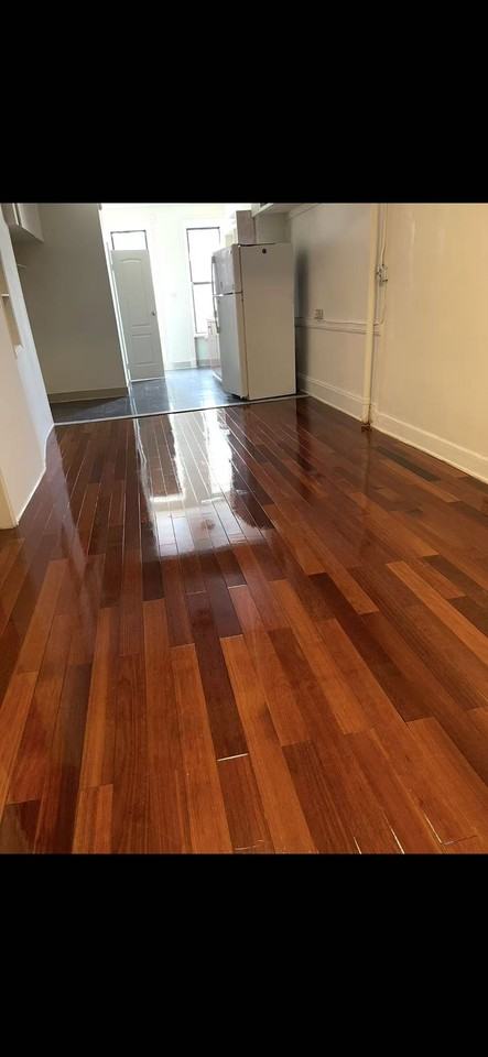 185 Menahan Street #3R - Photo 4 of 7