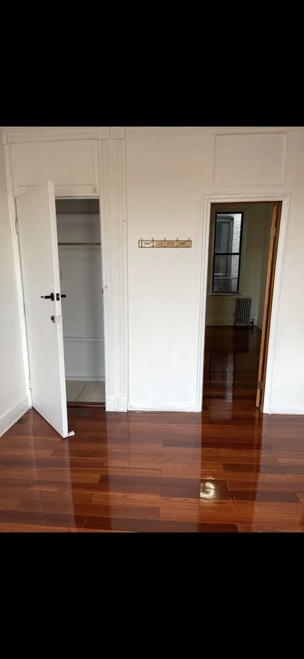 185 Menahan Street #3R - Photo 5 of 7