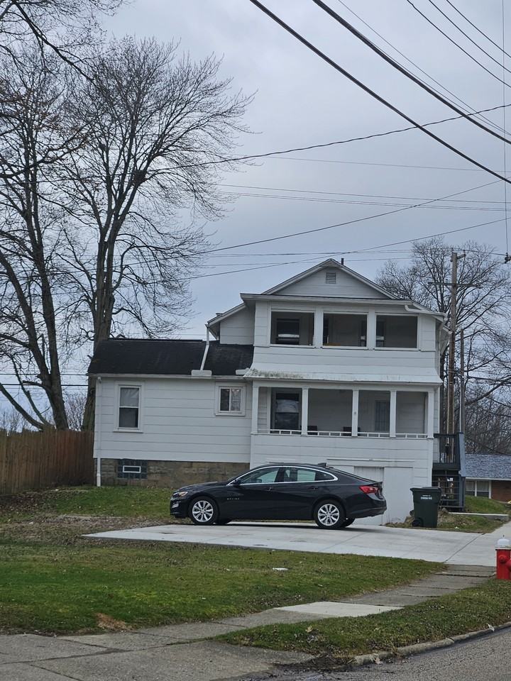 783 Tallmadge Rd #2 - Photo 3 of 16