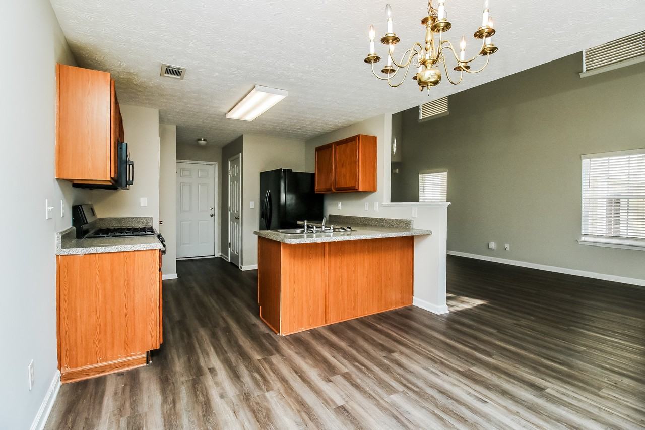 130 Lakebirch Dr - Photo 6 of 14