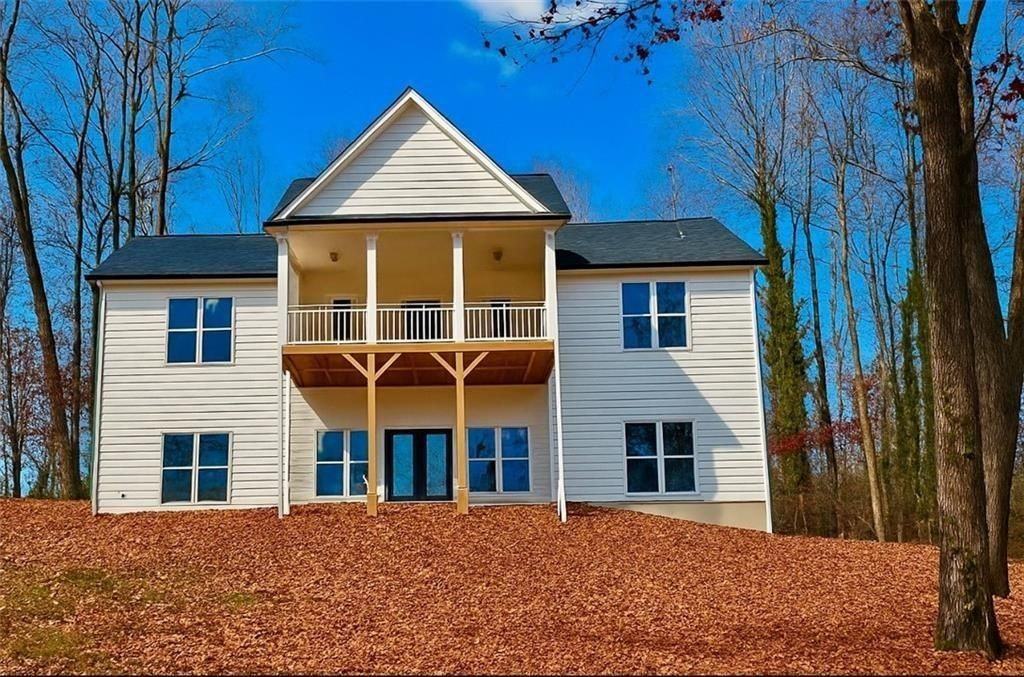 35 Clearwater Dr - Photo 2 of 24
