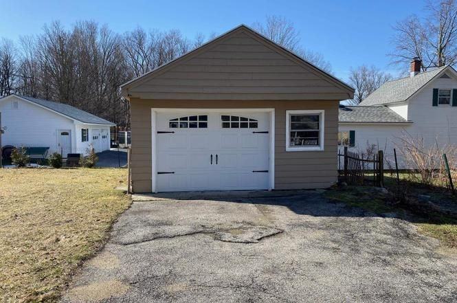 107 Fillmore St - Photo 2 of 12