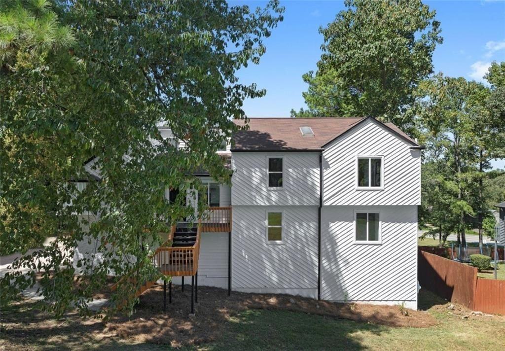 5111 Manitou Way - Photo 2 of 14